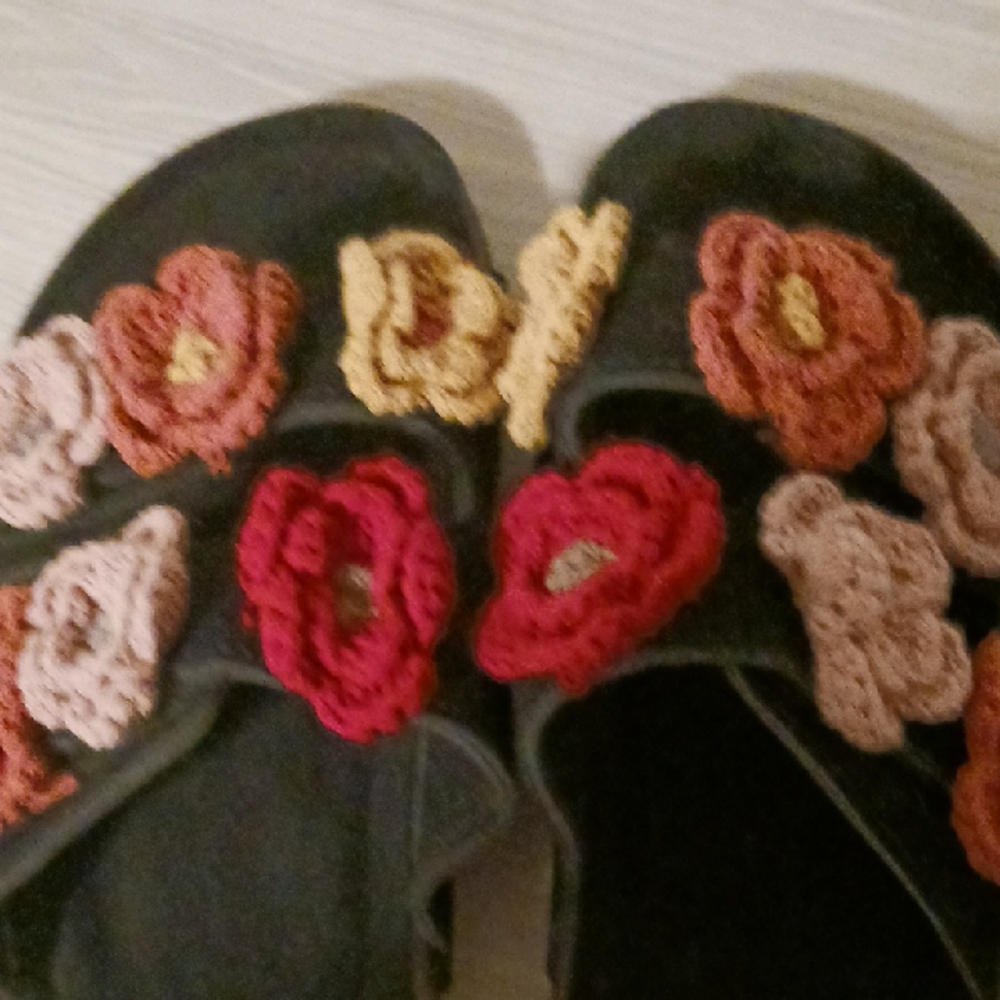 Muk Luks Black Sandals with Colorful Crochet Flowers - Picture 6 of 9